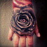 Фото тату роза на руке 25.01.2021 №0058 - rose tattoo on hand - tatufoto.com