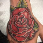 Фото тату роза на руке 25.01.2021 №0069 - rose tattoo on hand - tatufoto.com