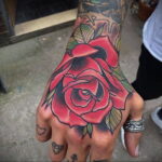 Фото тату роза на руке 25.01.2021 №0085 - rose tattoo on hand - tatufoto.com
