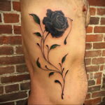 Фото тату с черной розой 25.01.2021 №0058 - black rose tattoo - tatufoto.com