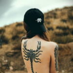 Фото тату скорпион на спине 16.01.2021 №0042 -scorpion back tattoo- tatufoto.com