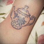 Фото тату чайник 06.01.2021 №035 -tattoo teapot- tatufoto.com