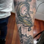 Фото тату часы для мужчины 19.01.2021 №0007 -tattoo clock for men-tatufoto.com