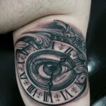 Фото тату часы и глаз 19.01.2021 №0009 -eye tattoo clock-tatufoto.com