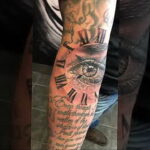 Фото тату часы и глаз 19.01.2021 №0055 -eye tattoo clock-tatufoto.com