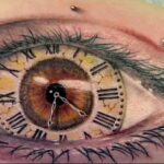 Фото тату часы и глаз 19.01.2021 №0061 -eye tattoo clock-tatufoto.com