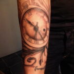 Фото тату часы на предплечье 19.01.2021 №0067 -forearm clock tattoo-tatufoto.com