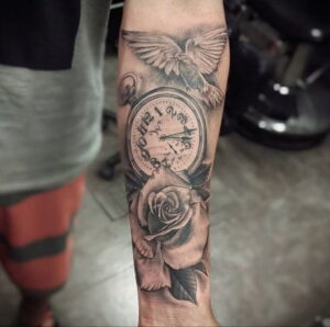 Фото тату часы на предплечье 19.01.2021 №0069 -forearm clock tattoo-tatufoto.com