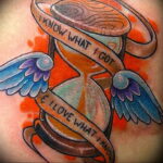Фото тату часы песочные 19.01.2021 №0223 -hourglass tattoo-tatufoto.com