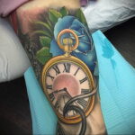 Фото тату часы цветная 19.01.2021 №0026 -tattoo clock color-tatufoto.com