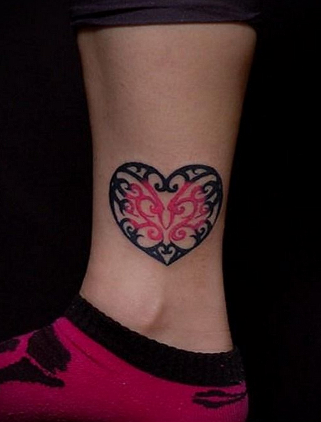Фото тату сердце для девушки 04.02.2021 № 0051 - heart tattoo for girls - t...