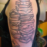 Фото Книги в женской тату 27.02.2021 №003 - Books in a woman's tattoo - tatufoto.com