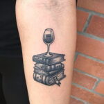 Фото Книги в женской тату 27.02.2021 №041 - Books in a woman's tattoo - tatufoto.com