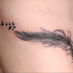 Фото Перо - женский рисунок тату 27.02.2021 №010 - Feather tattoo - tatufoto.com