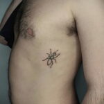 Фото пример рисунка татуировки с муравьем 21.03.2021 №017 - ant tattoo - tatufoto.com