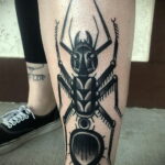 Фото пример рисунка татуировки с муравьем 21.03.2021 №020 - ant tattoo - tatufoto.com