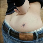 Фото пример рисунка татуировки с муравьем 21.03.2021 №042 - ant tattoo - tatufoto.com