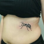 Фото пример рисунка татуировки с муравьем 21.03.2021 №139 - ant tattoo - tatufoto.com