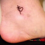 Фото рисунок тату маленькое сердце 09.02.2021 №0073 - heart tattoo small - tatufoto.com