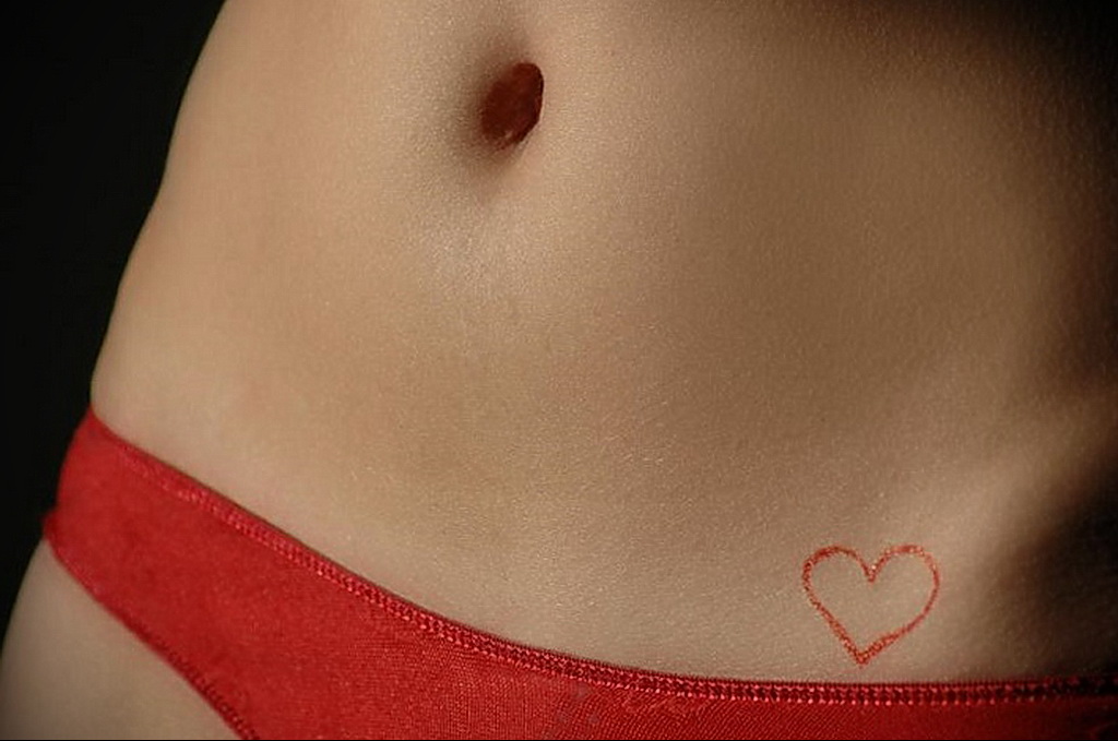 Фото рисунок тату маленькое сердце 09.02.2021 №0090 - heart tattoo small - tatufoto.com