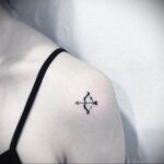 Фото символ тату стрелец 01.02.2021 №0029 - archer symbol tattoo - tatufoto.com