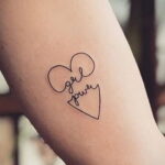 Фото тату разбитое сердце 04.02.2021 №0056 - broken heart tattoo - tatufoto.com