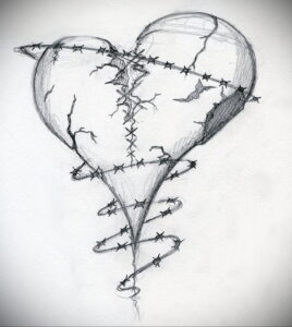Фото тату разбитое сердце 04.02.2021 №0057 - broken heart tattoo - tatufoto.com