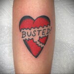 Фото тату разбитое сердце 04.02.2021 №0067 - broken heart tattoo - tatufoto.com
