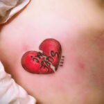 Фото тату разбитое сердце 04.02.2021 №0072 - broken heart tattoo - tatufoto.com