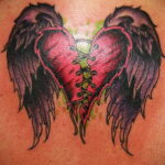 Фото тату разбитое сердце 04.02.2021 №0115 - broken heart tattoo - tatufoto.com