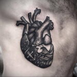Фото тату сердце для мужчины 04.02.2021 №0014 - heart tattoo for men - tatufoto.com