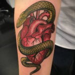 Фото тату сердце и змея 04.02.2021 №0016 - heart snake tattoo - tatufoto.com