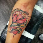 Фото тату сердце и змея 04.02.2021 №0036 - heart snake tattoo - tatufoto.com