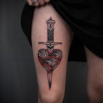 Фото тату сердце и кинжал 09.02.2021 №0007 - tattoo heart dagger - tatufoto.com