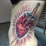 Фото тату сердце и кинжал 09.02.2021 №0027 - tattoo heart dagger - tatufoto.com