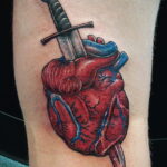 Фото тату сердце и кинжал 09.02.2021 №0053 - tattoo heart dagger - tatufoto.com