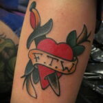 Фото тату сердце и кинжал 09.02.2021 №0056 - tattoo heart dagger - tatufoto.com