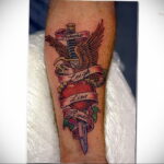 Фото тату сердце и кинжал 09.02.2021 №0059 - tattoo heart dagger - tatufoto.com