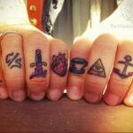 Фото тату сердце и кинжал 09.02.2021 №0071 - tattoo heart dagger - tatufoto.com