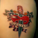 Фото тату сердце и кинжал 09.02.2021 №0075 - tattoo heart dagger - tatufoto.com