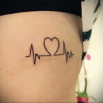 Фото тату сердце и линия пульча 04.02.2021 №0056 - heart pulse tattoo - tatufoto.com