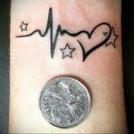 Фото тату сердце и линия пульча 04.02.2021 №0058 - heart pulse tattoo - tatufoto.com