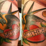 Фото тату сердце и надпись мама 09.02.2021 №0107 - mom heart tattoo - tatufoto.com