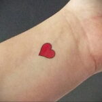 Фото тату сердце красное 09.02.2021 №0013 - red heart tattoo - tatufoto.com
