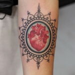 Фото тату сердце красное 09.02.2021 №0042 - red heart tattoo - tatufoto.com