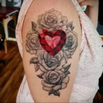 Фото тату сердце красное 09.02.2021 №0043 - red heart tattoo - tatufoto.com