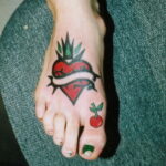 Фото тату сердце красное 09.02.2021 №0091 - red heart tattoo - tatufoto.com