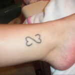 Фото тату сердце на ноге 04.02.2021 №0005 - heart tattoo on leg - tatufoto.com