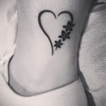 Фото тату сердце на ноге 04.02.2021 №0011 - heart tattoo on leg - tatufoto.com