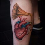 Фото тату сердце на ноге 04.02.2021 №0018 - heart tattoo on leg - tatufoto.com